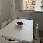 Διαμέρισμα Lo Zio Vito *